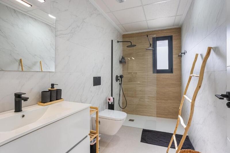3 Schlafzimmer Villa zu verkaufen 3 Schlafzimmer Villa zu verkaufen