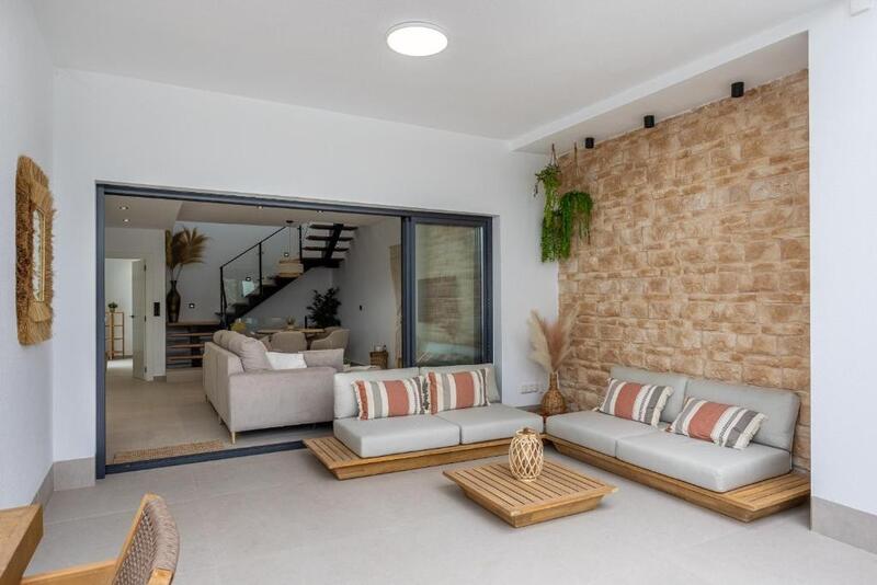 3 Schlafzimmer Villa zu verkaufen 3 Schlafzimmer Villa zu verkaufen