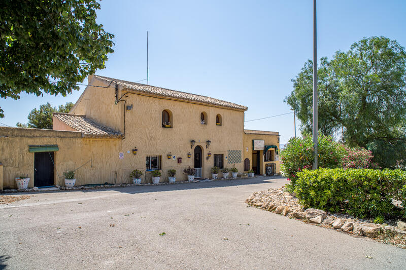 Villa for sale in Collado de los Gabrieles, Alicante