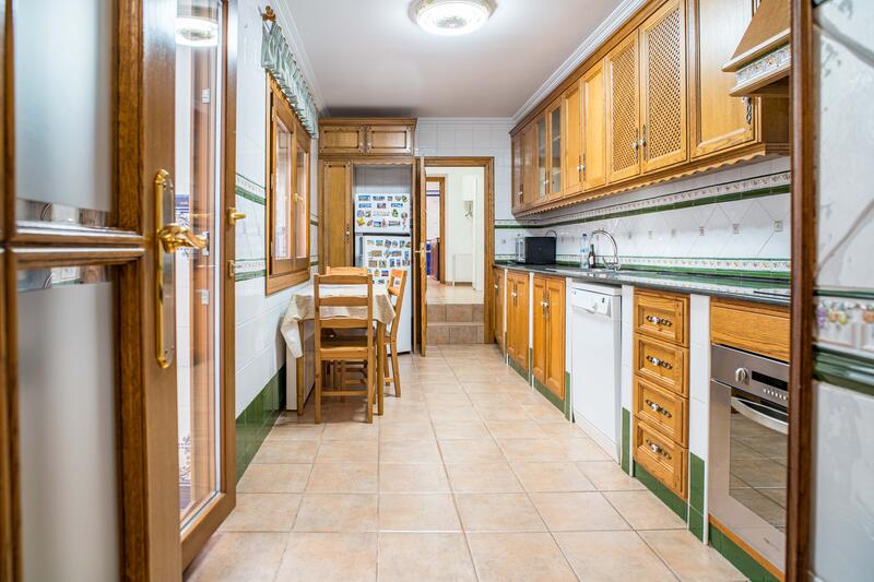 5 bedroom Townhouse for sale 5 bedroom Townhouse for sale