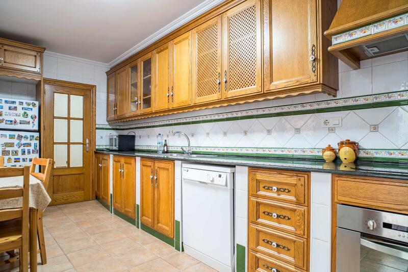 5 bedroom Townhouse for sale 5 bedroom Townhouse for sale