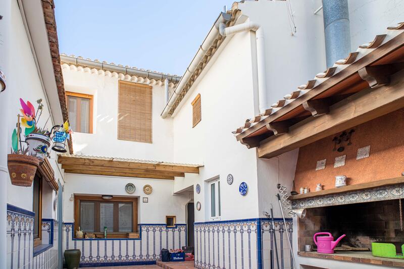 5 bedroom Townhouse for sale 5 bedroom Townhouse for sale
