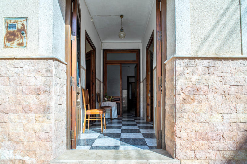 5 soveværelse Byhus til salg