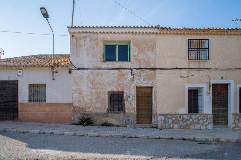 Townhouse for sale in Yecla, Murcia