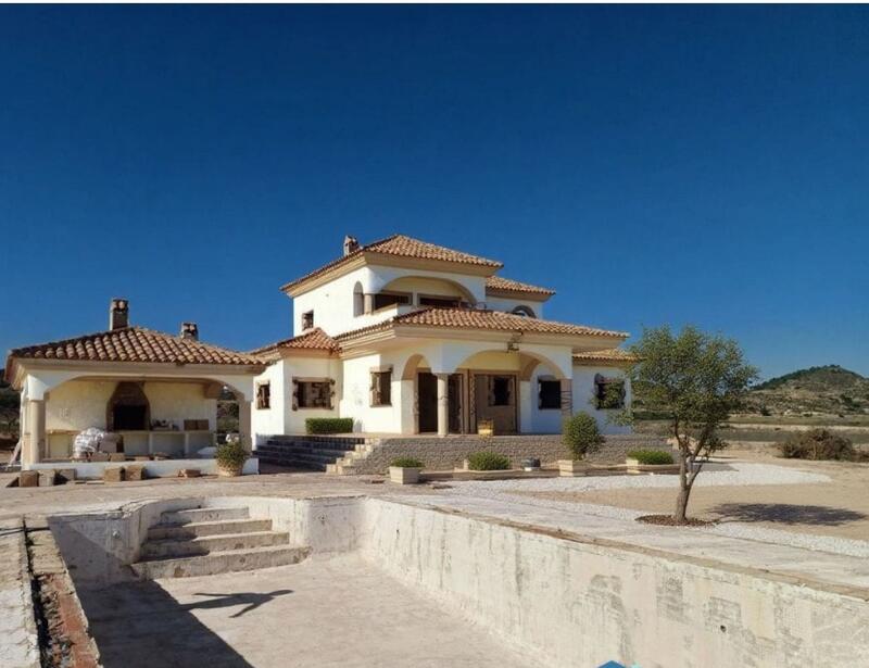Country House for sale in Pinoso, Alicante