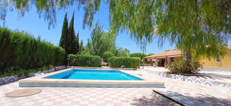 4 slaapkamer Villa Te koop 4 slaapkamer Villa Te koop