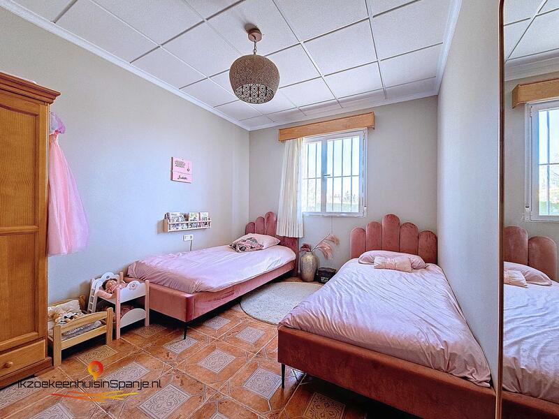 4 Cuarto Villa en venta