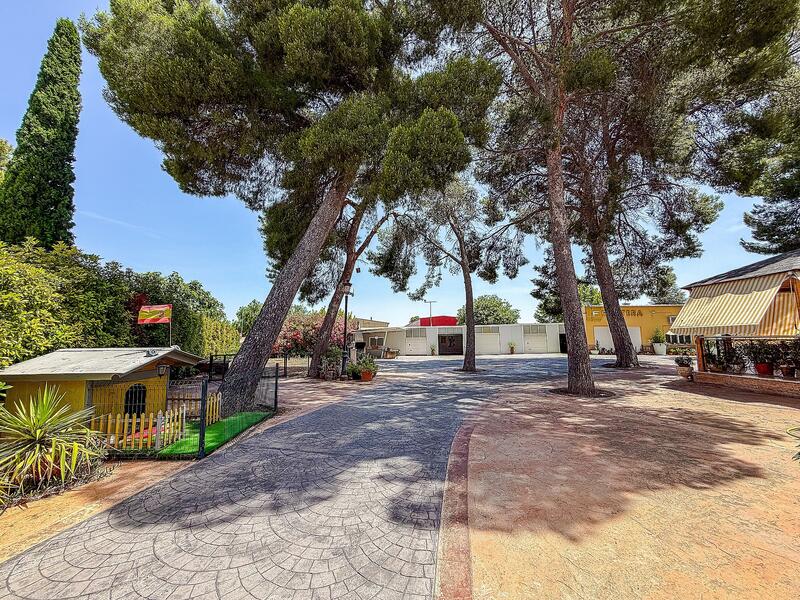 4 bedroom Villa for sale