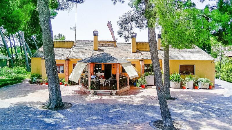 4 bedroom Villa for sale