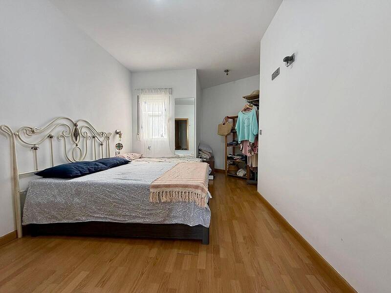 4 slaapkamer Appartement Te koop 4 slaapkamer Appartement Te koop