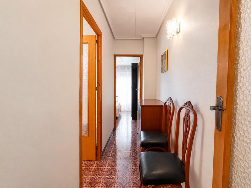 4 slaapkamer Gezinswoning Te koop 4 slaapkamer Gezinswoning Te koop