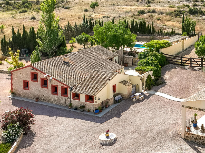 Casa de Campo en venta en Pinoso, Alicante Casa de Campo en venta en Pinoso, Alicante