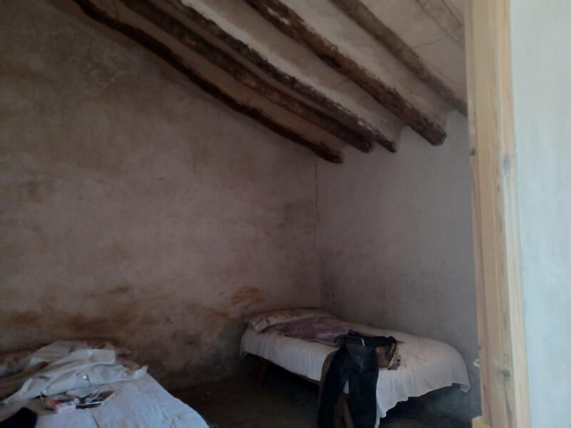 2 bedroom Country House for sale 2 bedroom Country House for sale