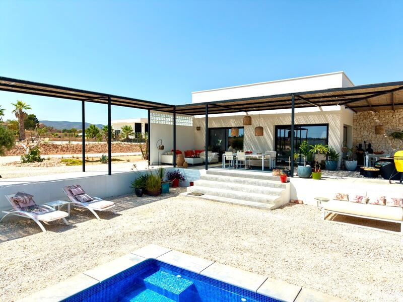 5 bedroom Villa for sale