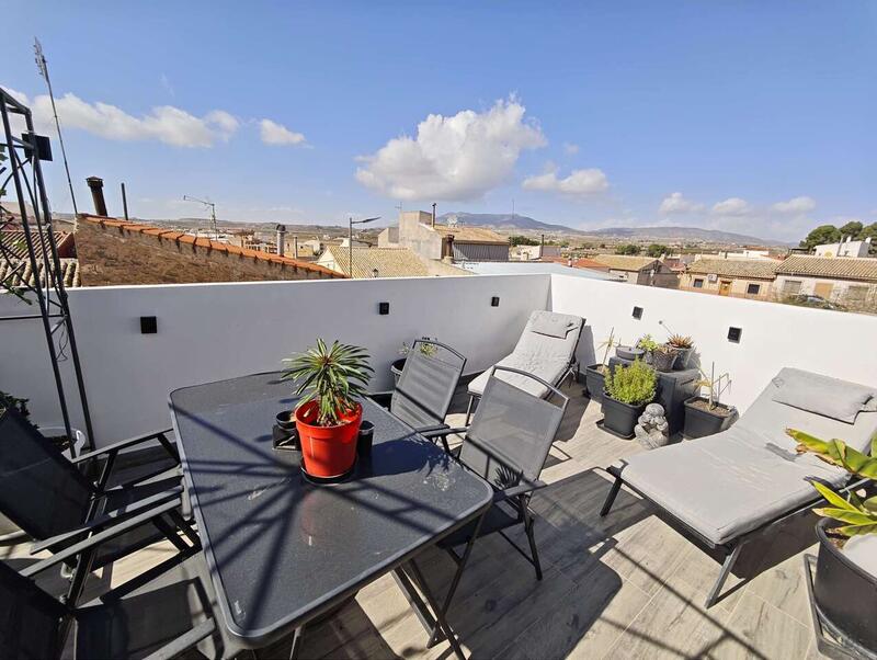 Townhouse for sale in Pinoso, Alicante