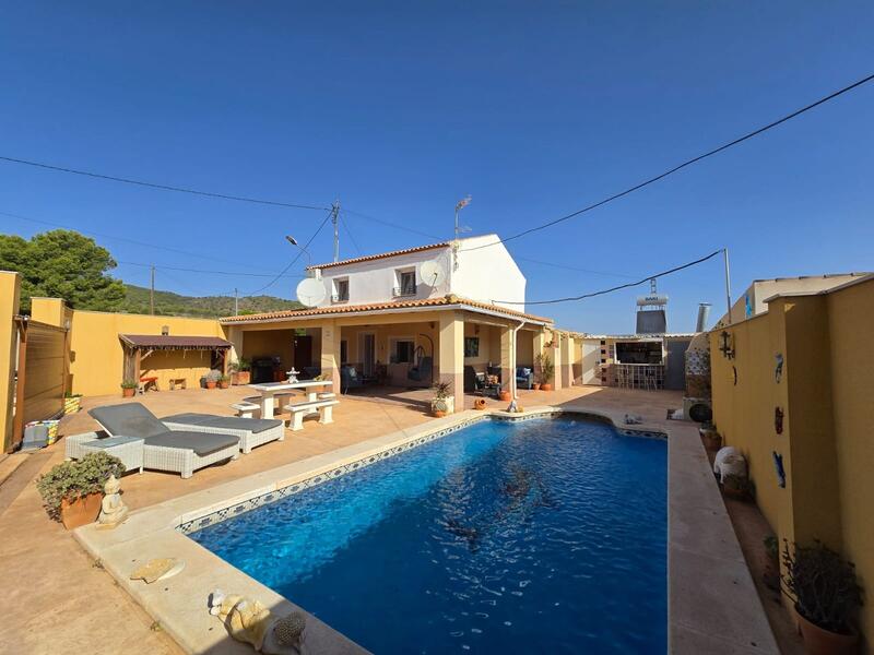 4 bedroom Villa for sale 4 bedroom Villa for sale