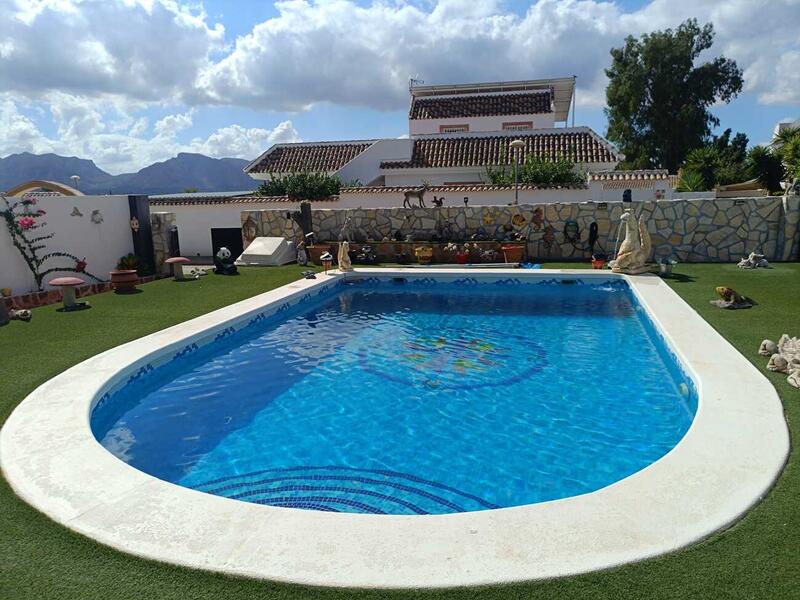 4 bedroom Villa for sale