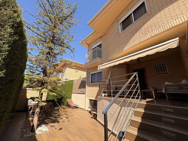 Duplex for sale in Petrer, Alicante