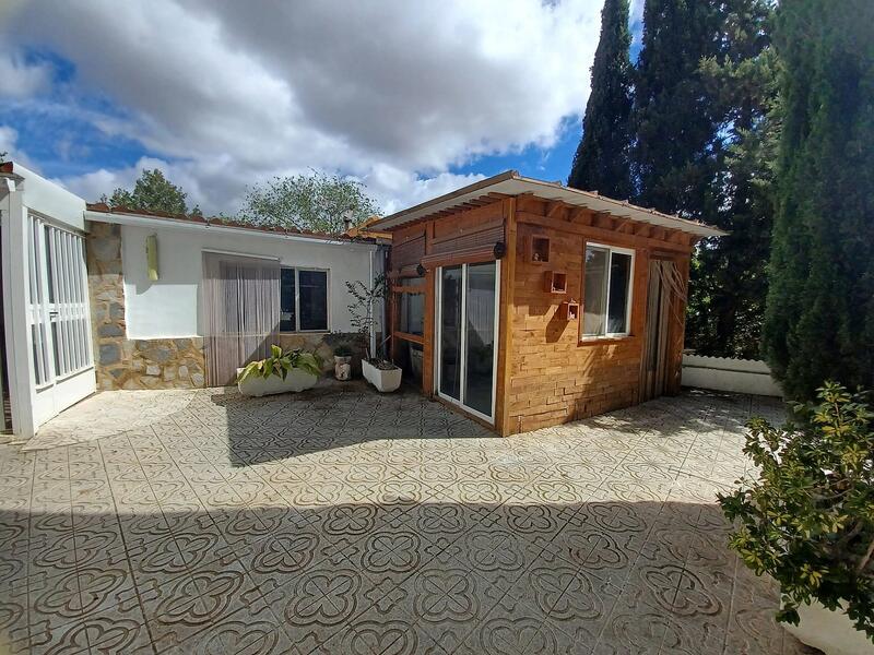 5 Schlafzimmer Villa zu verkaufen 5 Schlafzimmer Villa zu verkaufen