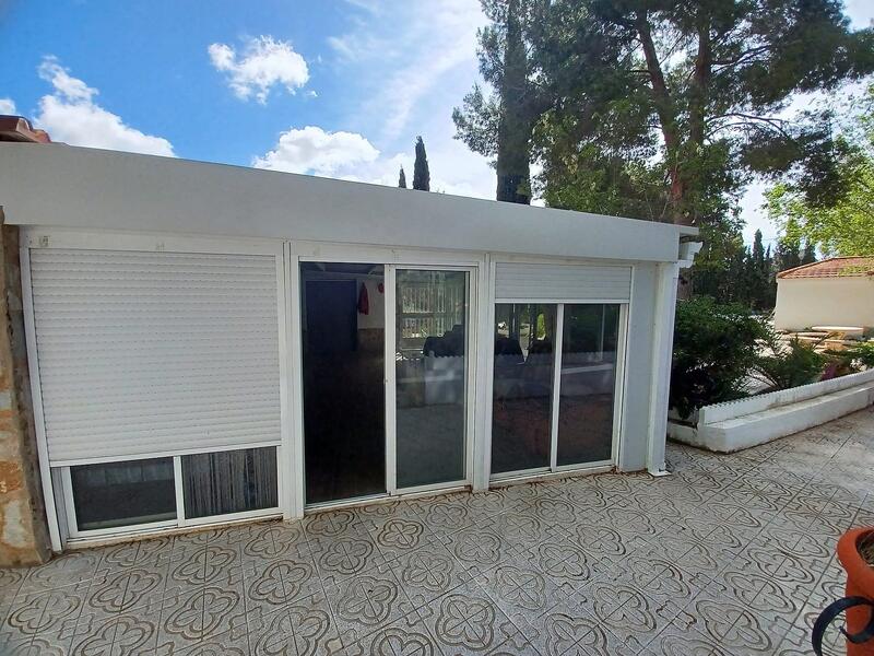 5 Schlafzimmer Villa zu verkaufen 5 Schlafzimmer Villa zu verkaufen