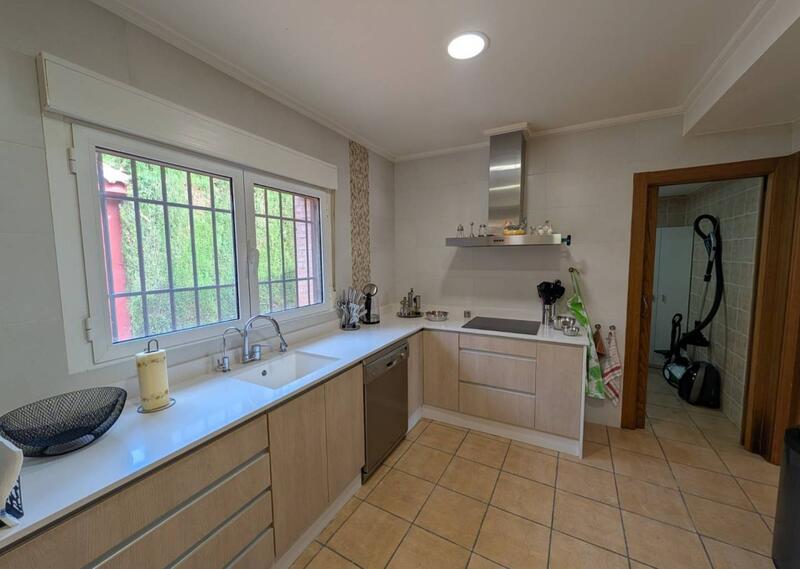 4 soverom Herregård til salgs 4 soverom Herregård til salgs