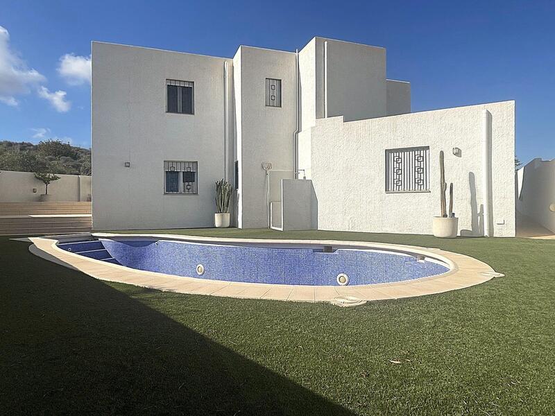 Villa Te koop in Mojácar Playa, Almeria