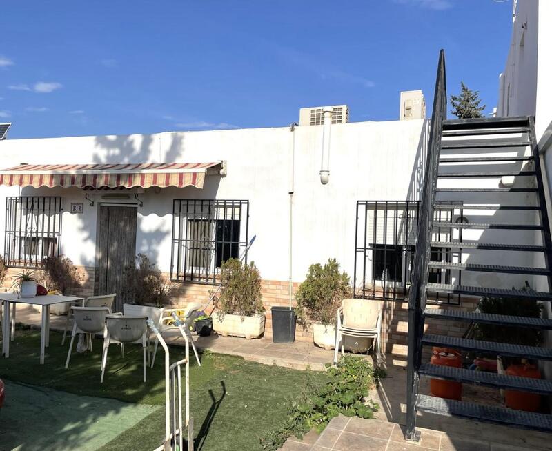 6 Cuarto Local Comercial en venta