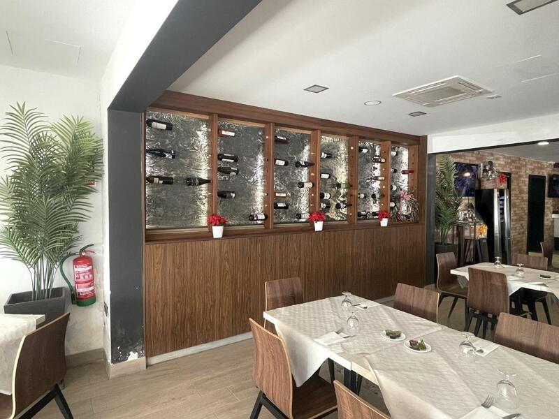 6 Cuarto Local Comercial en venta