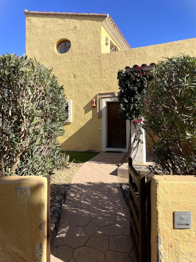 3 Cuarto Villa en venta