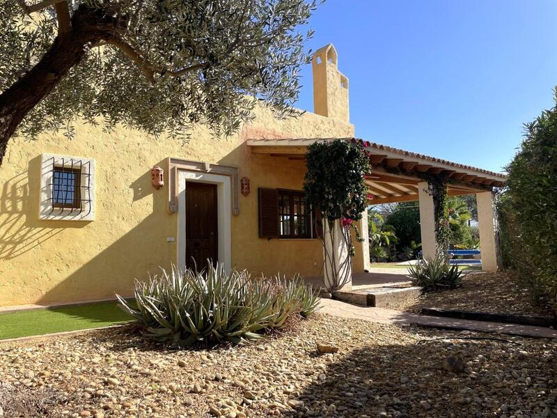 3 Cuarto Villa en venta