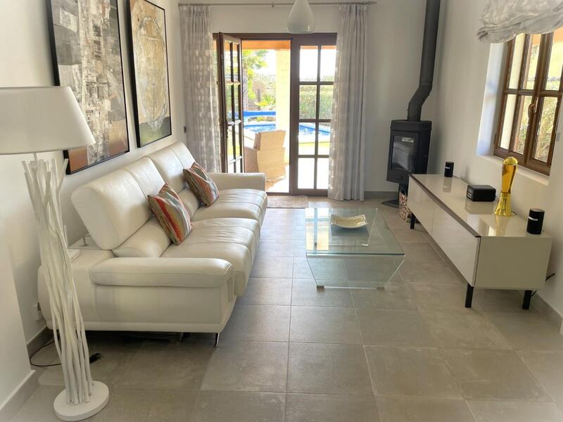 3 Cuarto Villa en venta