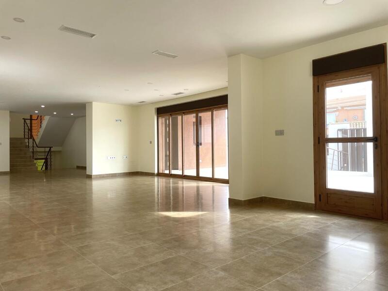 5 bedroom Villa for sale