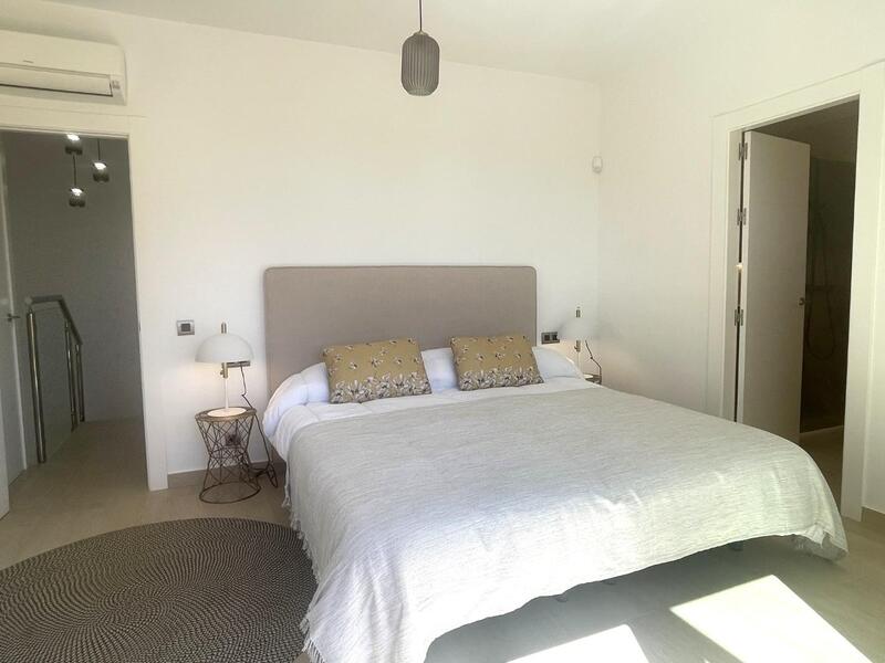 4 slaapkamer Villa Te koop