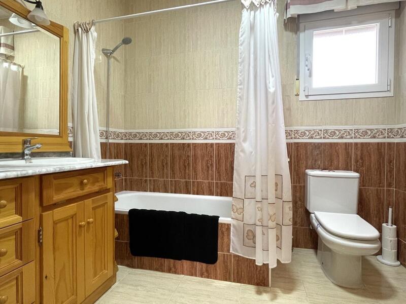 4 Cuarto Villa en venta