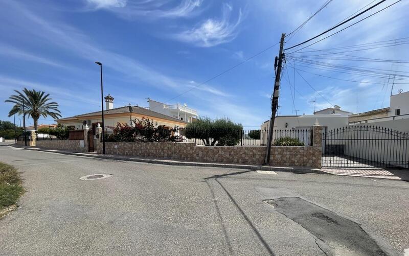 4 Cuarto Villa en venta
