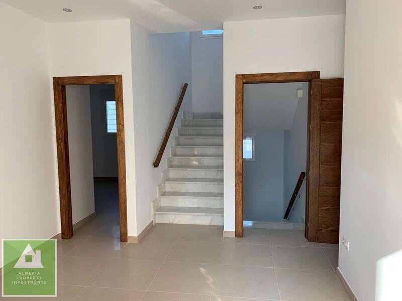 4 Cuarto Villa en venta