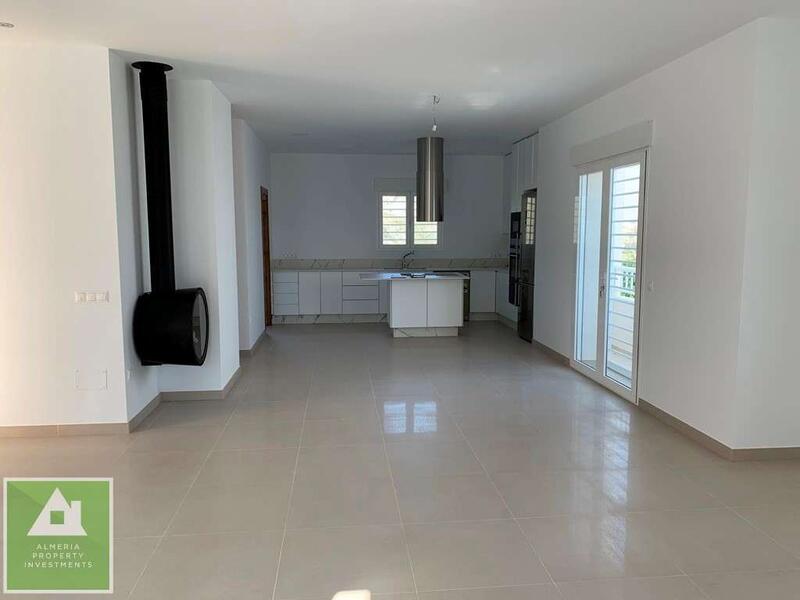 4 Cuarto Villa en venta