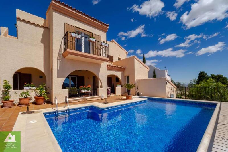 4 bedroom Villa for sale