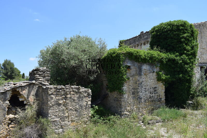 Lantställe till salu i Chert, Castellón