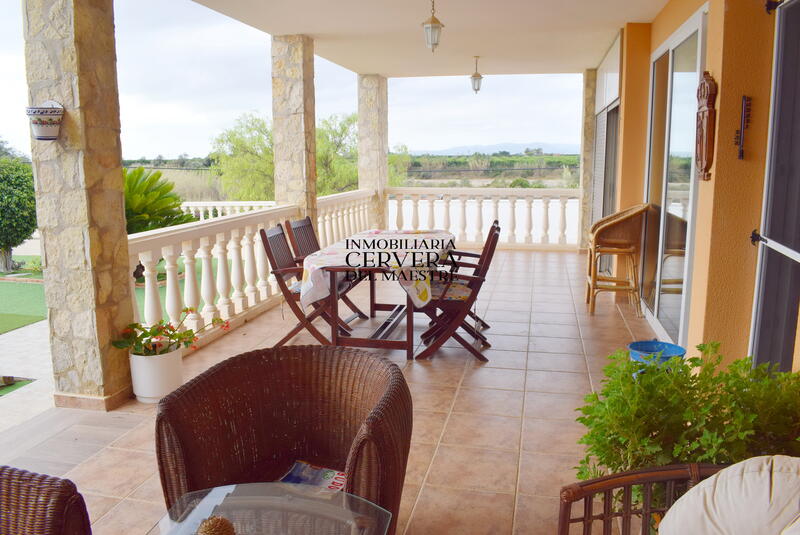 4 slaapkamer Villa Te koop