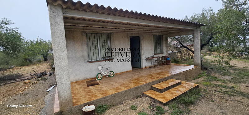 2 bedroom Country House for sale