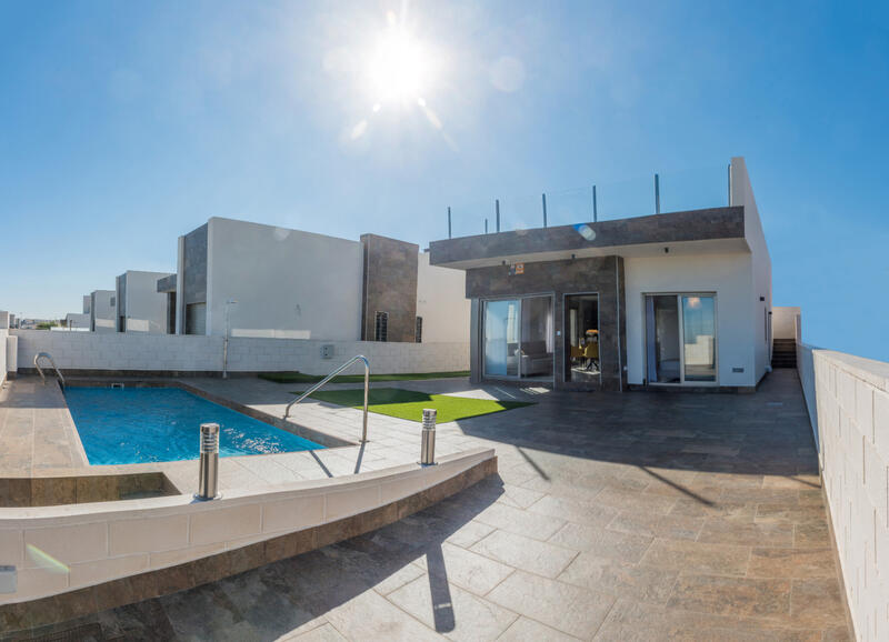 Villa à vendre dans Villamartin, Alicante