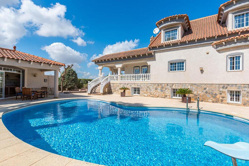 Villa for sale in Ciudad Quesada, Alicante