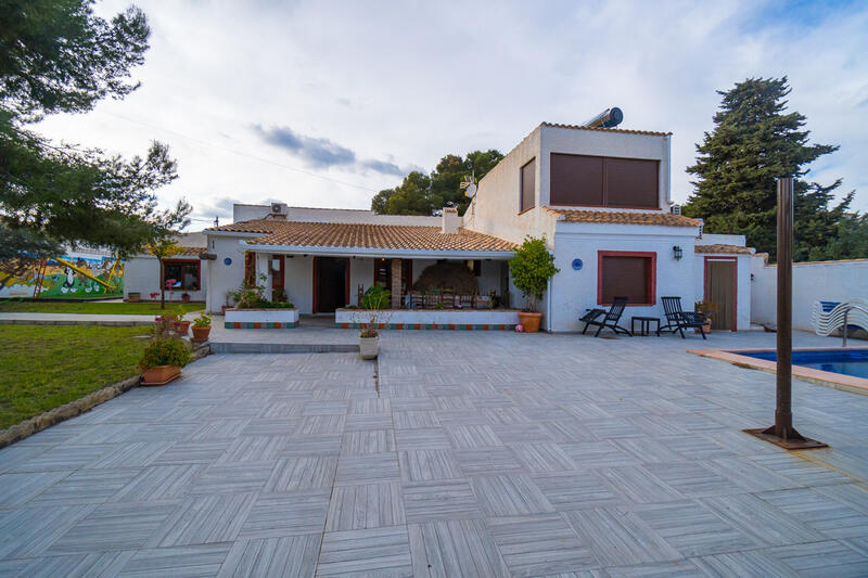 Villa til salg i Lomas De Cabo Roig, Alicante