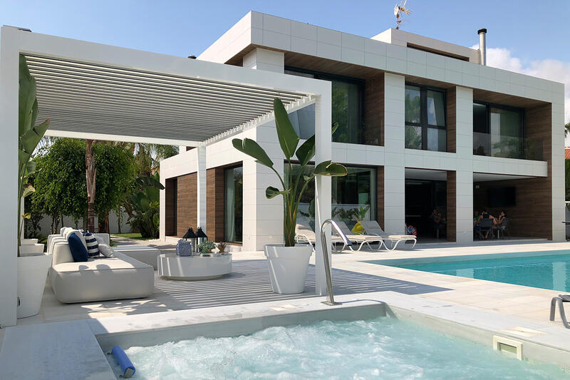 Villa til salg i Campoamor, Alicante