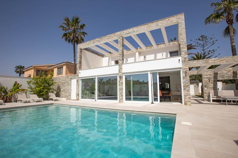 Villa à vendre dans La Zenia, Alicante