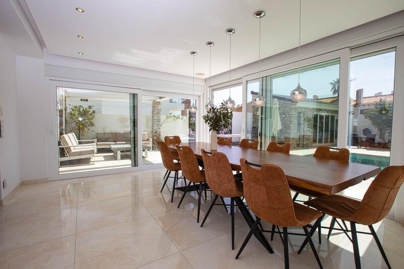 4 bedroom Villa for sale