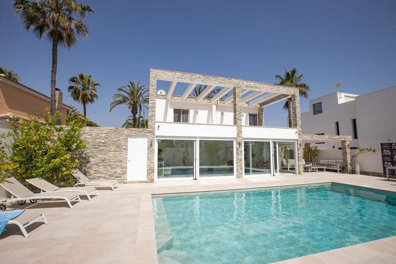 4 bedroom Villa for sale