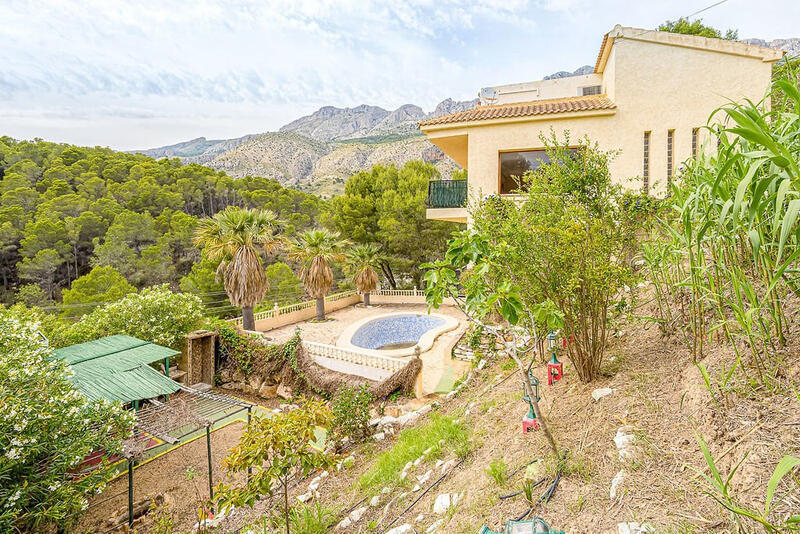Villa for sale in Altea, Alicante
