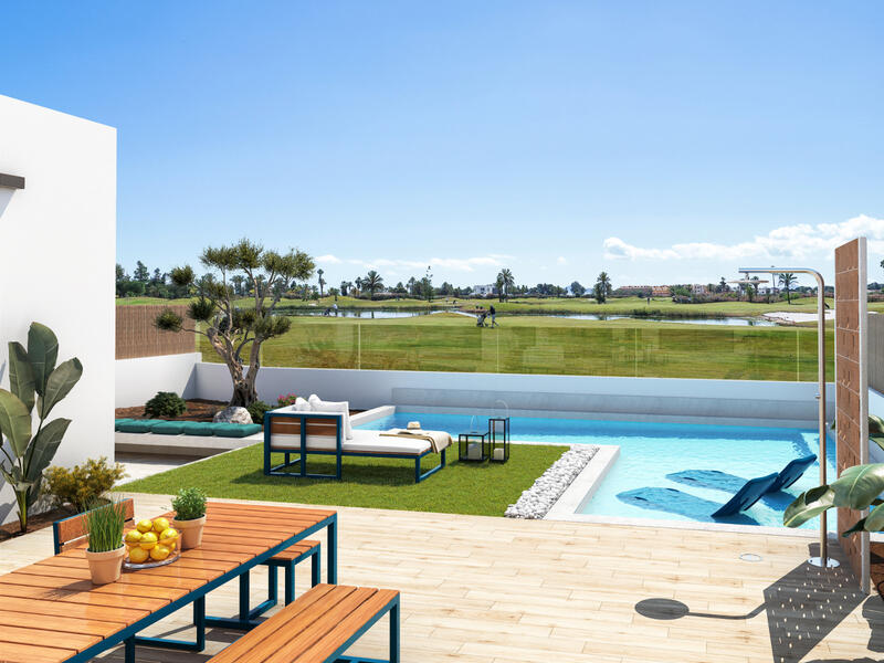 Villa for sale in Mar Menor Golf Resort, Murcia